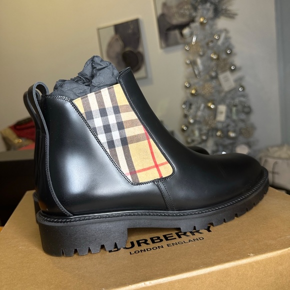 Burberry London England Boots Black Vintage Check Detail Leather Chelse main image 10